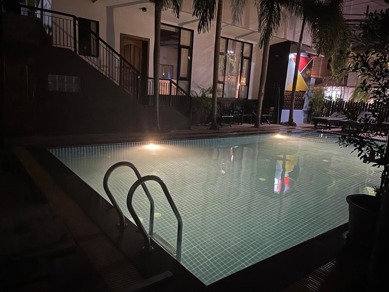 White Monkey Hotel Siem Reap Exterior foto