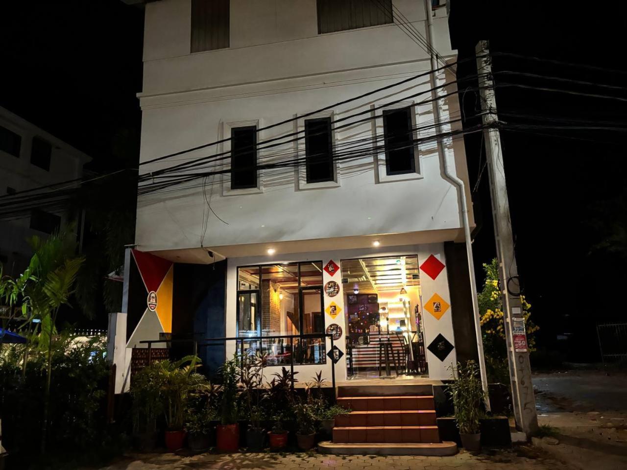 White Monkey Hotel Siem Reap Exterior foto