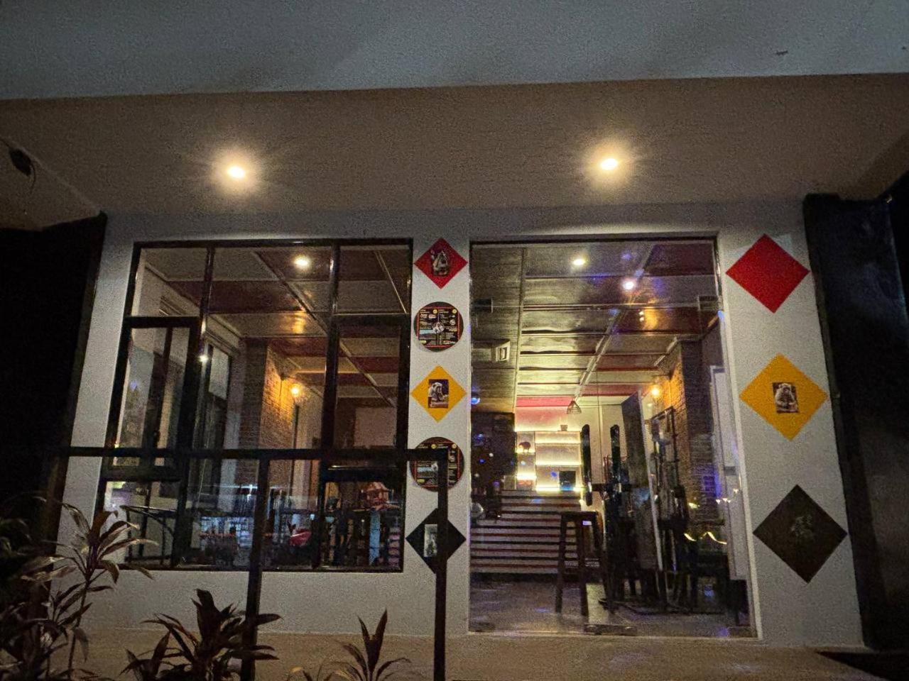 White Monkey Hotel Siem Reap Exterior foto