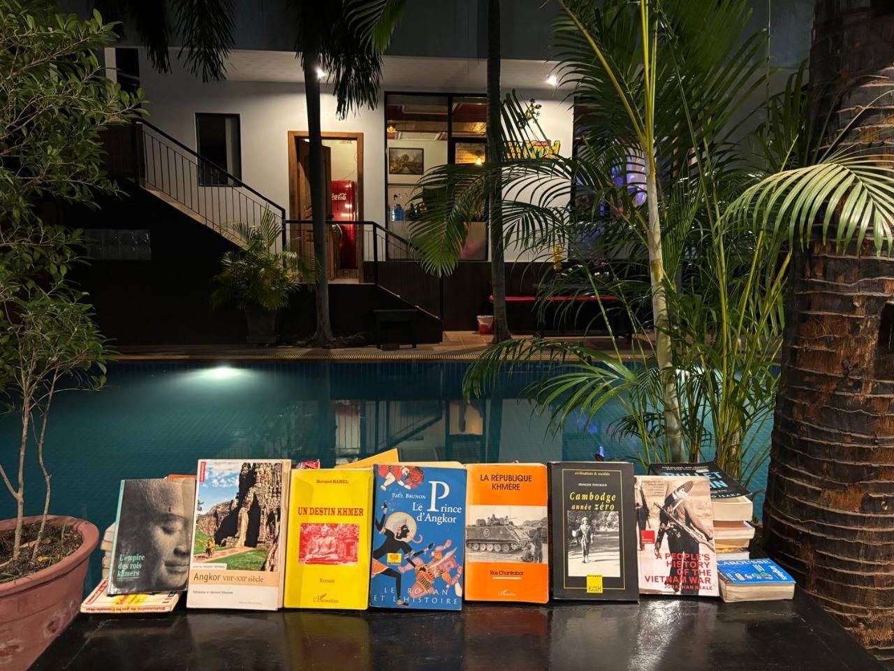 White Monkey Hotel Siem Reap Exterior foto